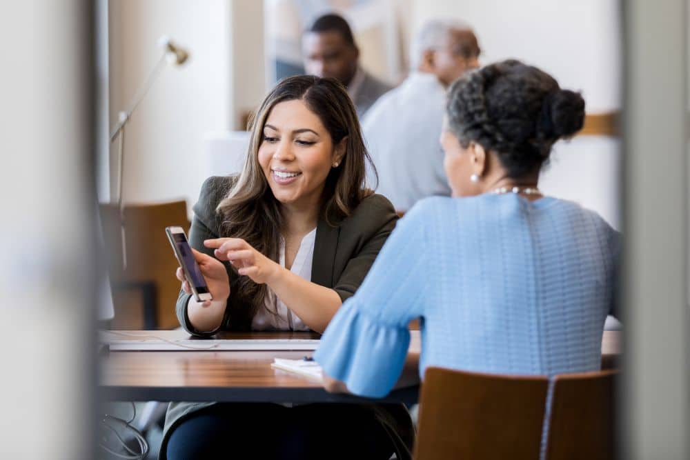 Recruit Top Talent by Unleashing Your Employees: 6 Tips for Government Contractors